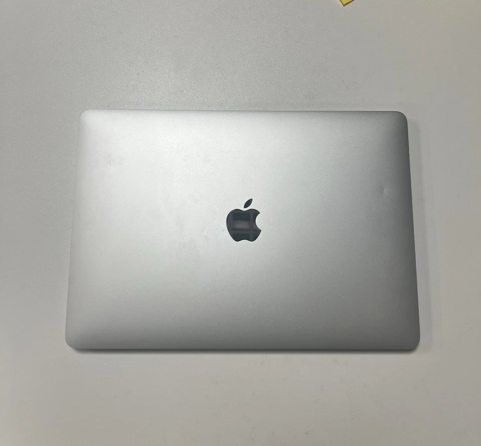 Apple MacBook Pro 13" 2020 · i5 · 8GB · 250GB, photo 1 of 5