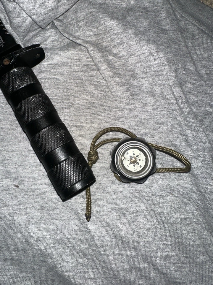 Aitor Jungle King II Knife 16013 10 3/4" overall. 5 3/8" black powder coated sta - Image 2 of 4