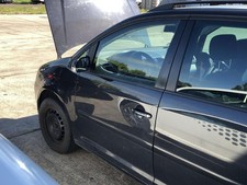 VW Touran 1T 1T1 Tür vorn links Fahrertür im Rohbau LC9Z Black Magic Perl