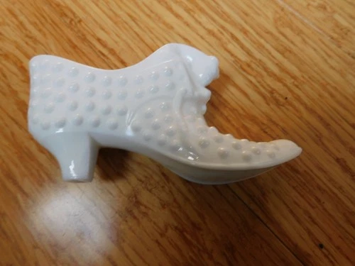 Vintage Fenton White Milk Glass Hobnail Cat Head Shoe Slipper