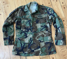 VTG US Army Woodland Camo BDU Jacket Parachute Rigger Airborne Patches M Reg