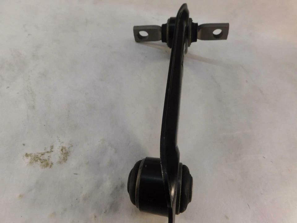 Brazo de control trasero Rite superior Honda Acura Civic Integra API 71799 ref. 52390SR0A00 Foto 2 de 4