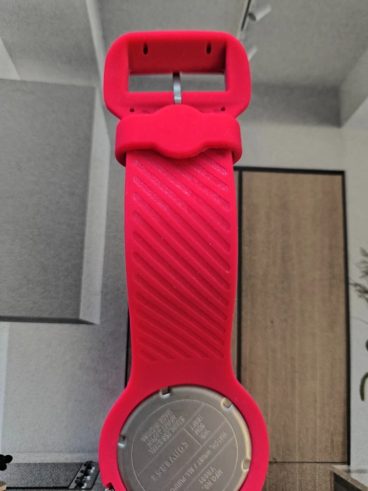 Pink Converse VR001 Watch for parts or repair - Image 3 of 4