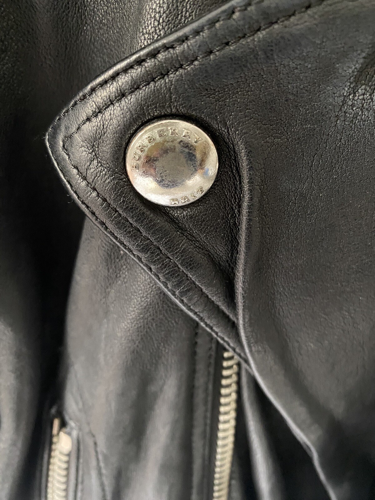 burberry brit quilted distressed  lamb leather biker jacket with zip Size L. image 9