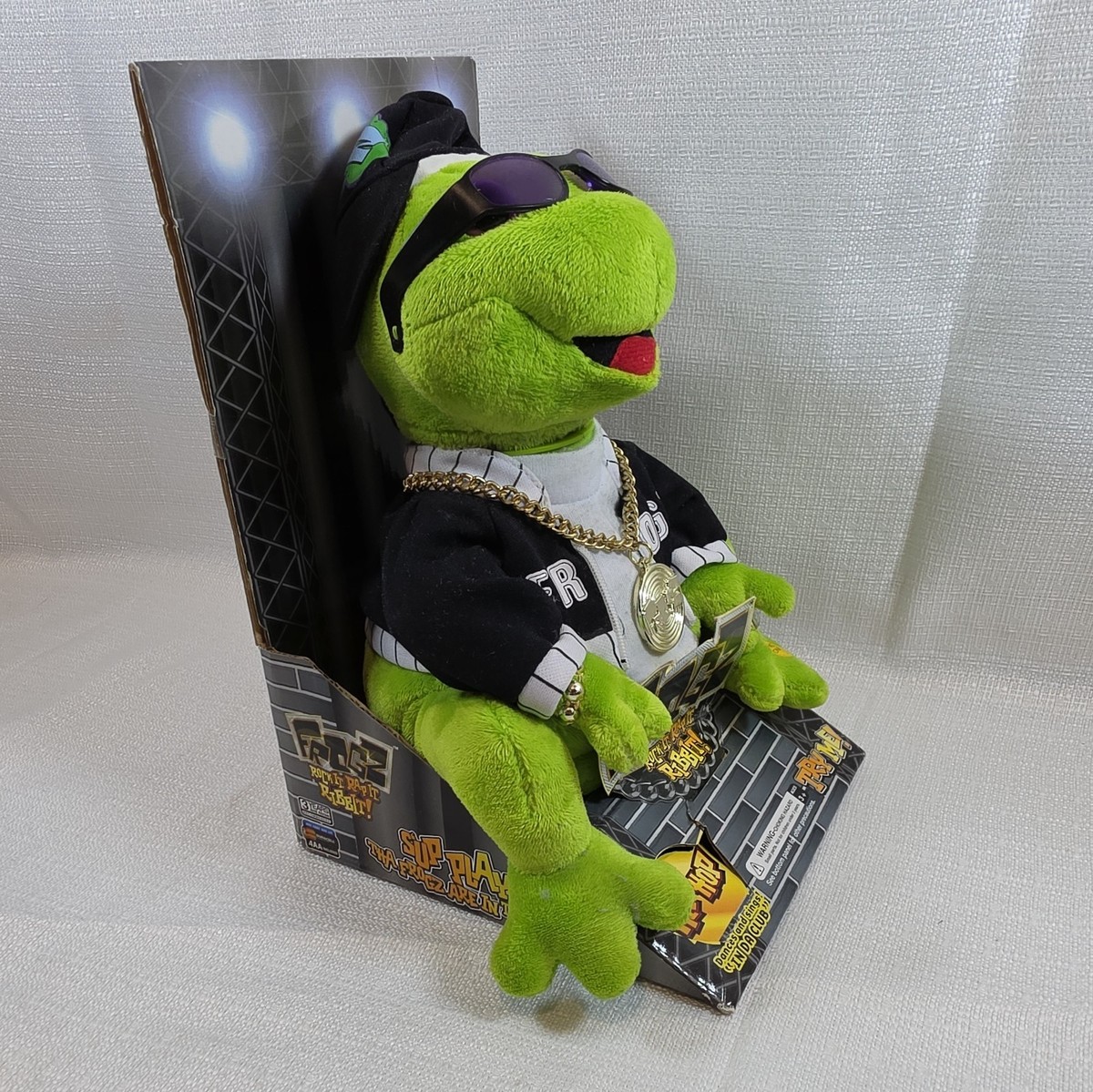 Gemmy Frogz Rock Rap It Ribbit Hip Hop Frog Singing Plush Livin