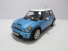 1:18 MINI Cooper S Special Order Diecast Car Light Blue Metallic x White Roof