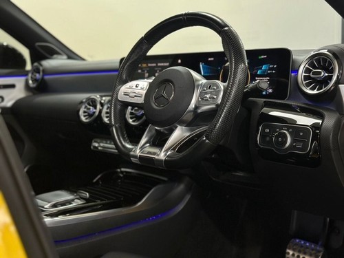 2020 69 MERCEDES-BENZ A-CLASS 2.0 A35 AMG (PREMIUM PLUS) HATCHBACK 5DR PETROL SP - Picture 19 of 24