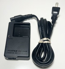 Original Fuji FujiFilm BC 40N BC40N Charger for NP 40 FinePix F470 F480 F610