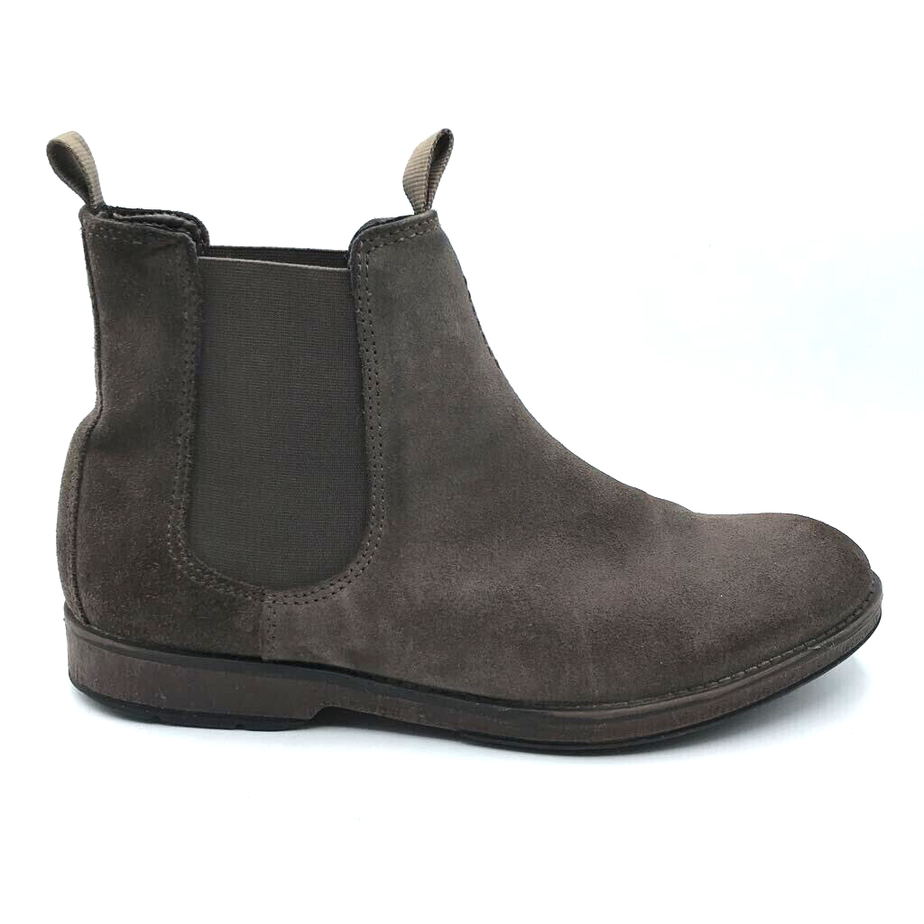 clarks hinman chelsea boots