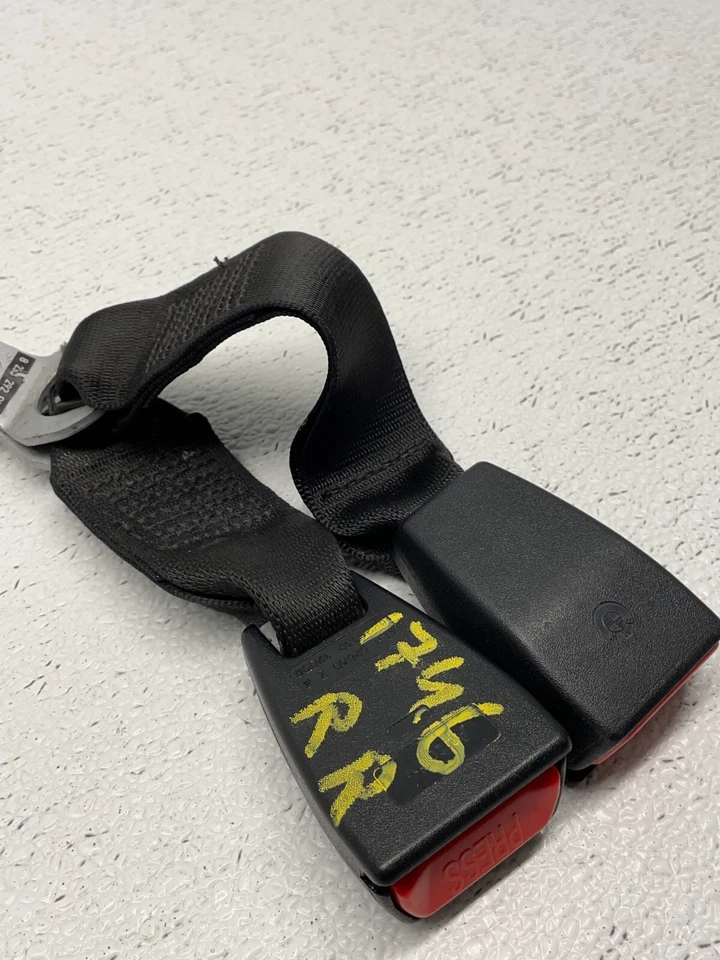 Оригинальный приемник пряжки ремня безопасности заднего правого 8226038 для BMW 330i 325i 2001-2005 годов выпуска - Изображение 4 из 4