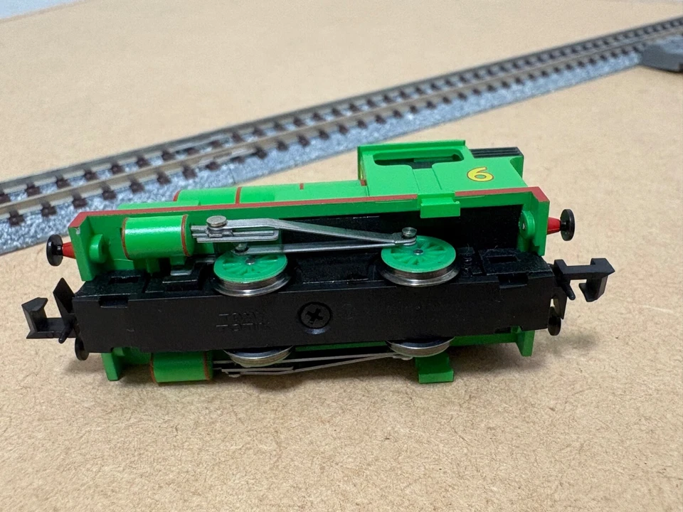 Thomas & Friends Percy N Gauge Scale Tomix 93808 Tomytech without Box Running OK - Image 4 of 4
