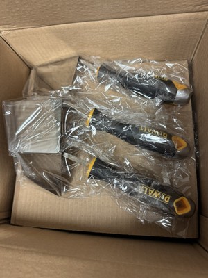 DEWALT 4 in. x 3.5 in. Inside Corner Trowel (6)