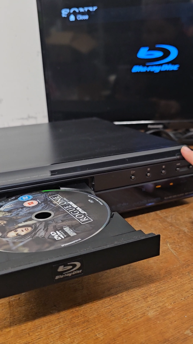 Sony BDP-S300 Blu-Ray DVD Player HDMI Full HD 1080p No Remote