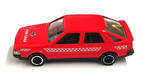 Corgi 1/43 Scale C106/13 - Saab 9000 Fire Chief Car - Red - Picture 4 of 5