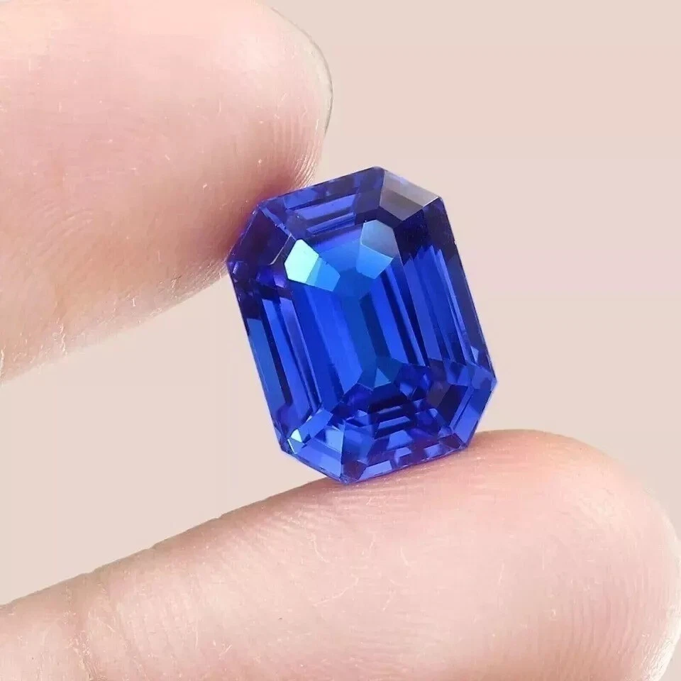 Natural Emerald Cut Certified 13Ct Ceylon Royal Blue Sapphire  Loose Gemstone - Image 2 of 4