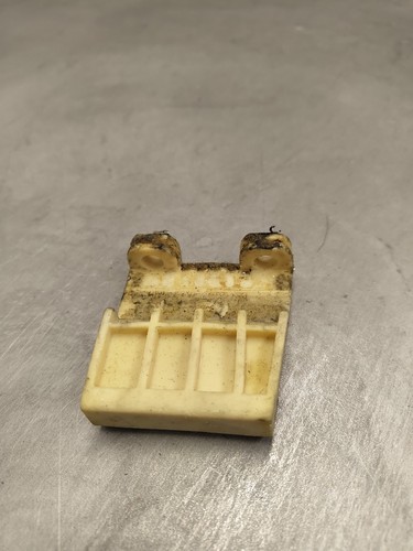 Miele Waschmaschine Gummiplatte Dämmplatte für Pumpe 4080711 #52391