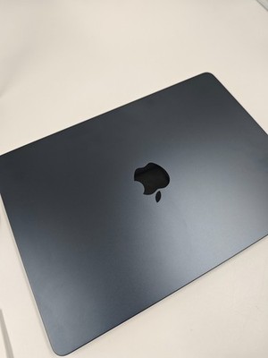 Apple MacBook Air 13.6'' M2, 8GB RAM, 256GB SSD   Used, Fully Working