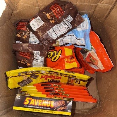 Hershey s  Assorted Chocolate Candy Mix Bag, Peanut Butter & Peanut Flavor