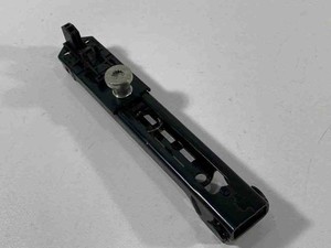 VW GOLF VII Variant BA5, BV5 Gurthöhenversteller vorne links 30671180