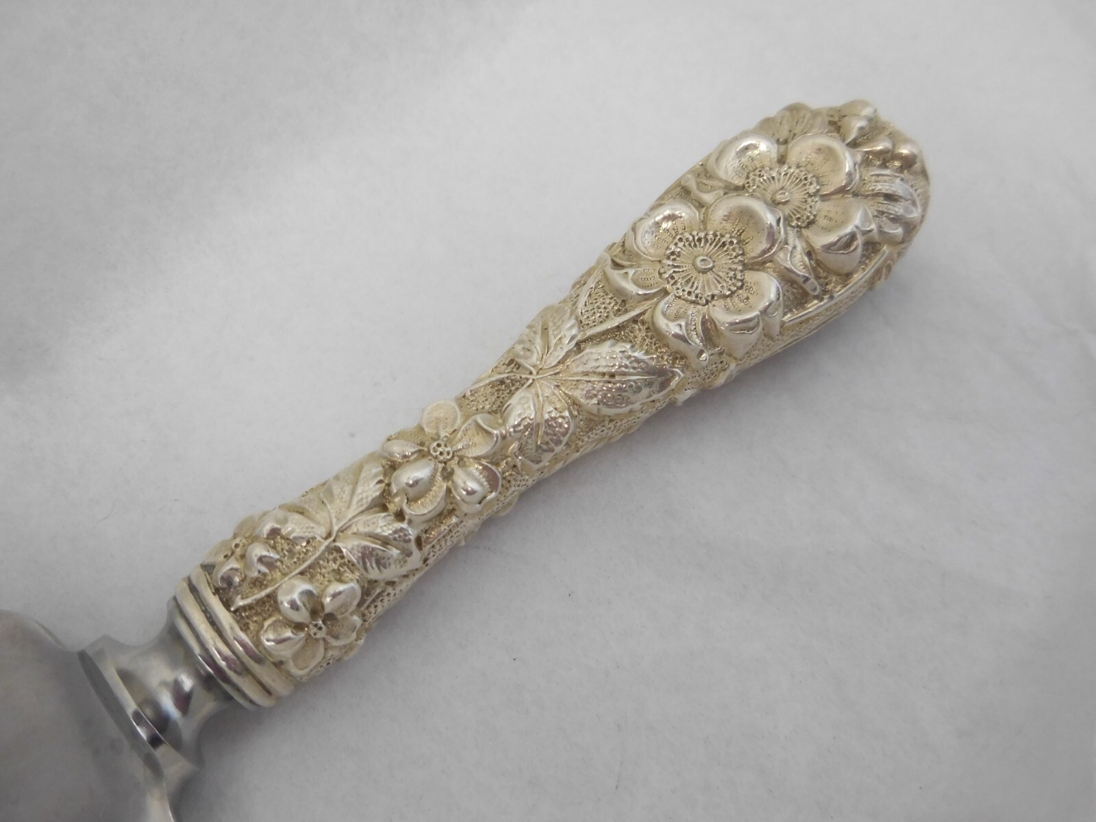 STIEFF FORGET-ME-NOT 1910 STERLING SILVER & STAINLESS CAKE KNIFE 9 3/4" NO MONO