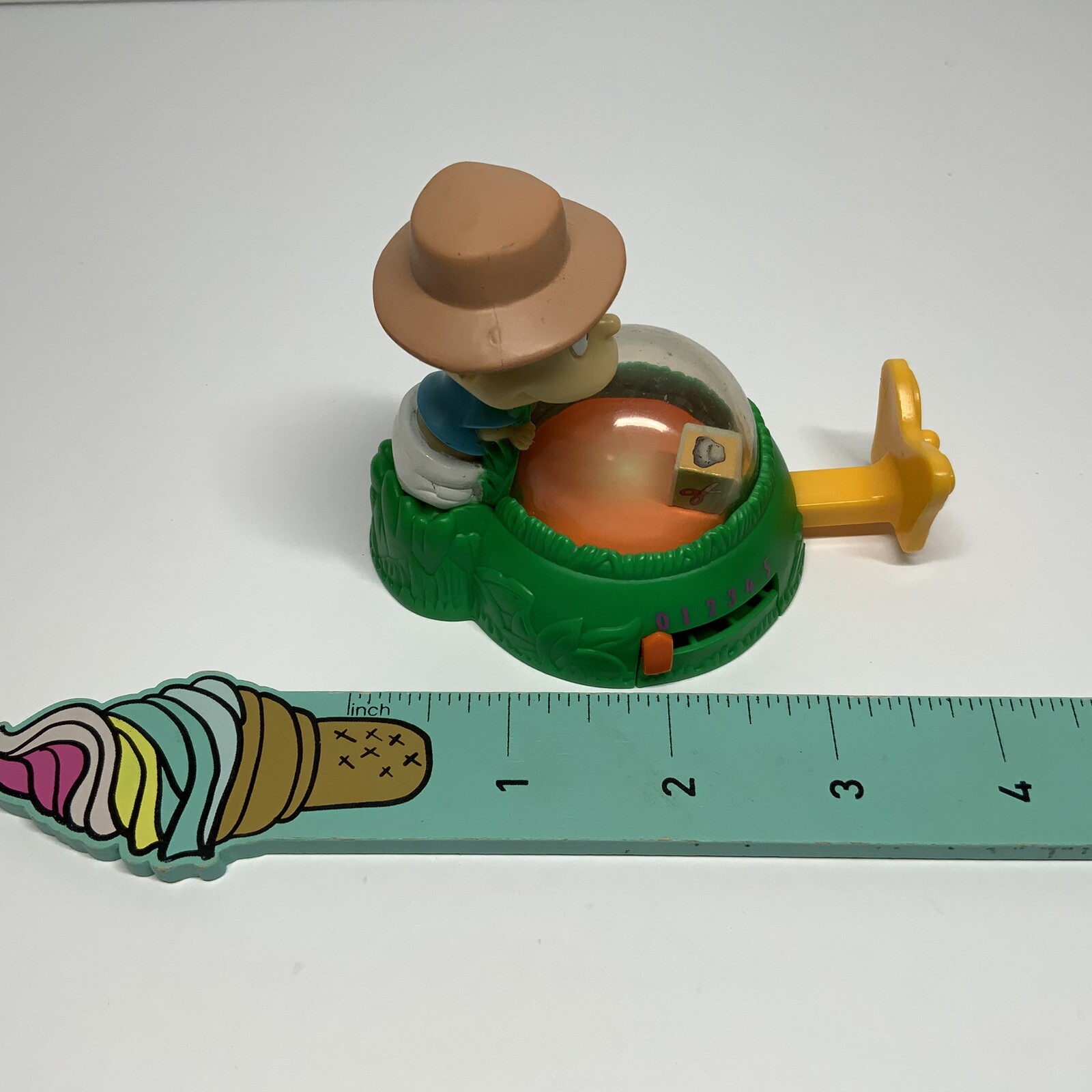 2003 Burger King Rugrats Go Wild Tommy “Rock Diaper Scissors” Pop-O-Matic Toy