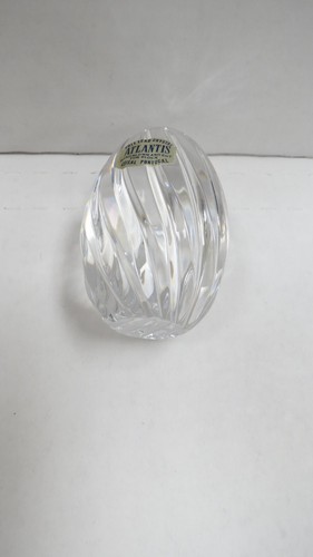 ATLANTIS FULL LEAD CRYSTAL MADE IN PORTUGAL EGG PAPERWEIGHT - Picture 4 of 5
