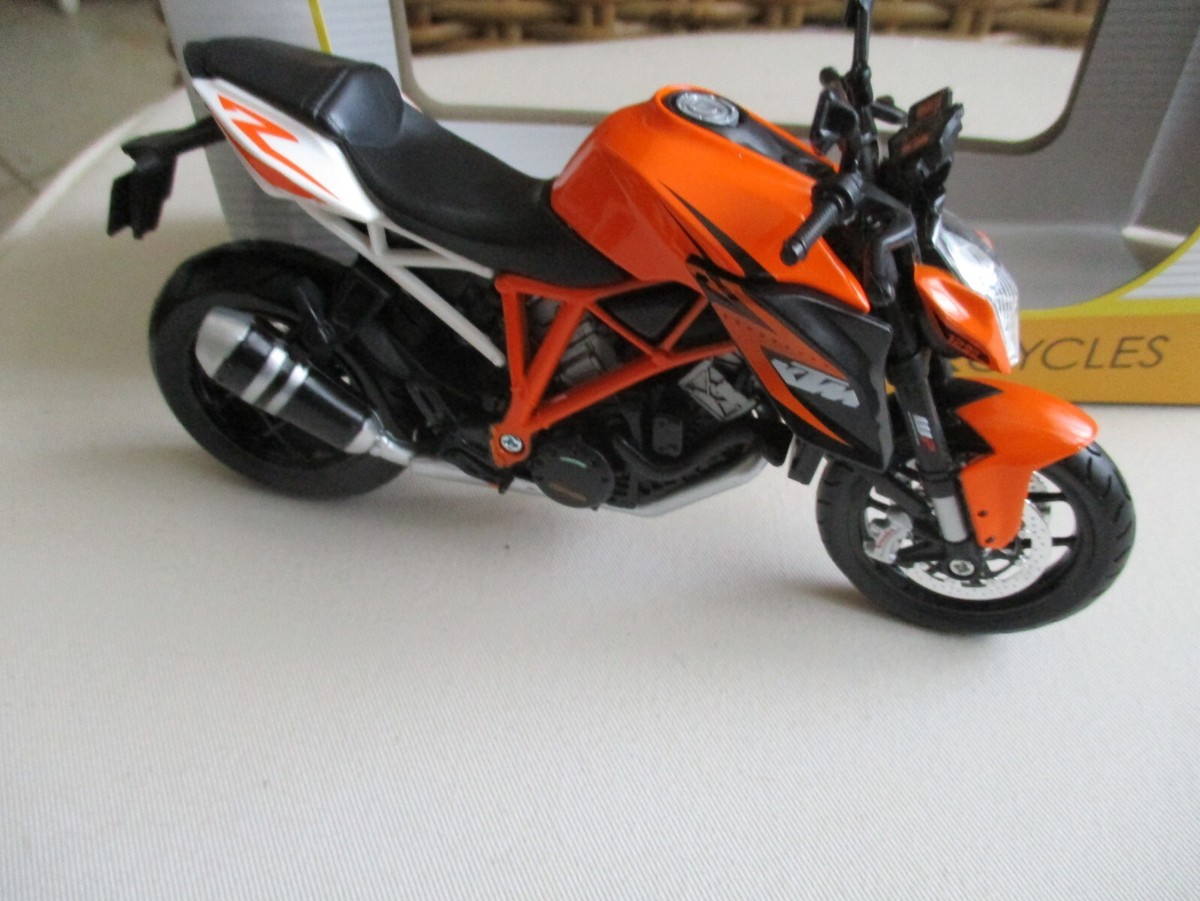 Modèle Moulé Pression Détaillé Modèle De Moto Miniature 1:18 Yamaha FJR