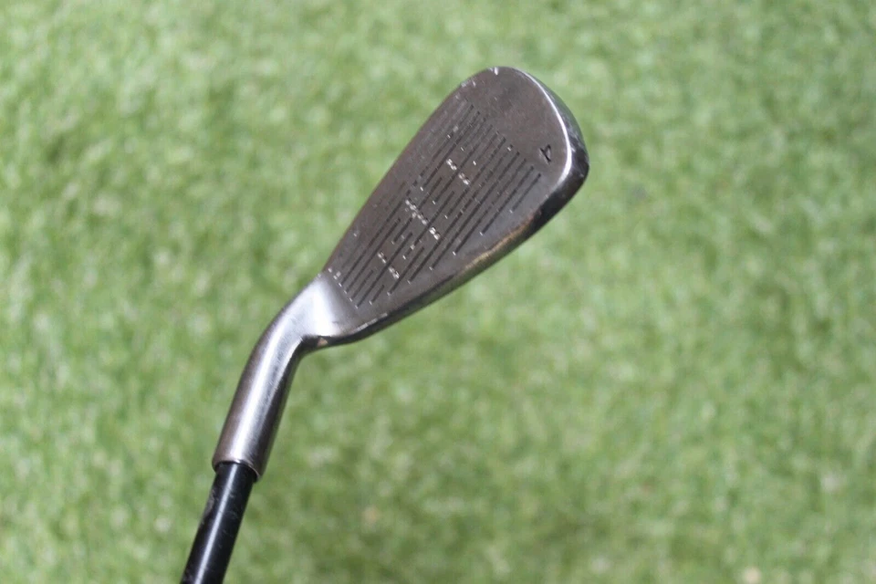 Square two power circle graphite shaft 4 iron golf club - Image 3 of 4
