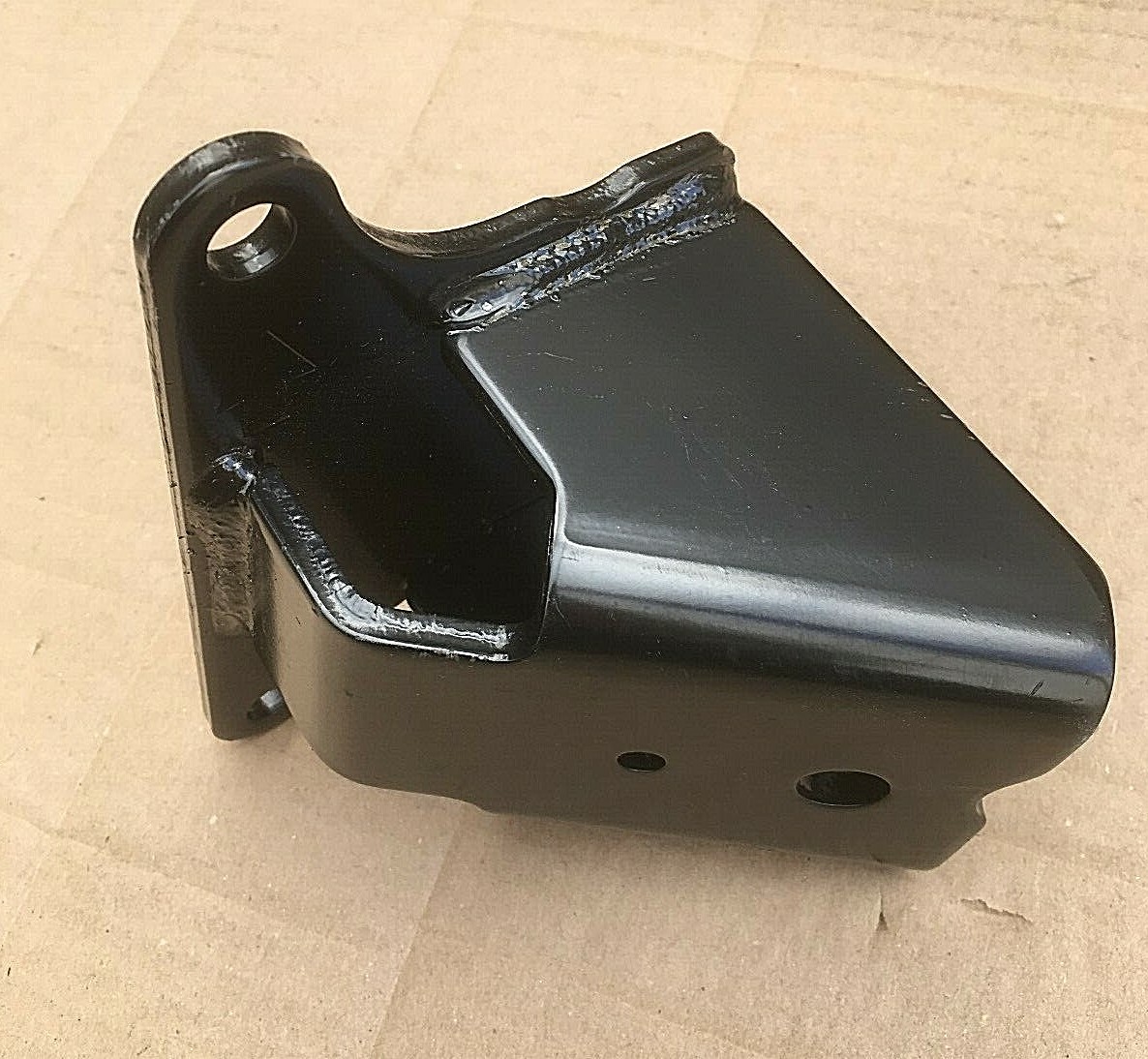 Kia Passenger Side (LH) Engine Mount Bracket - 216114A100 