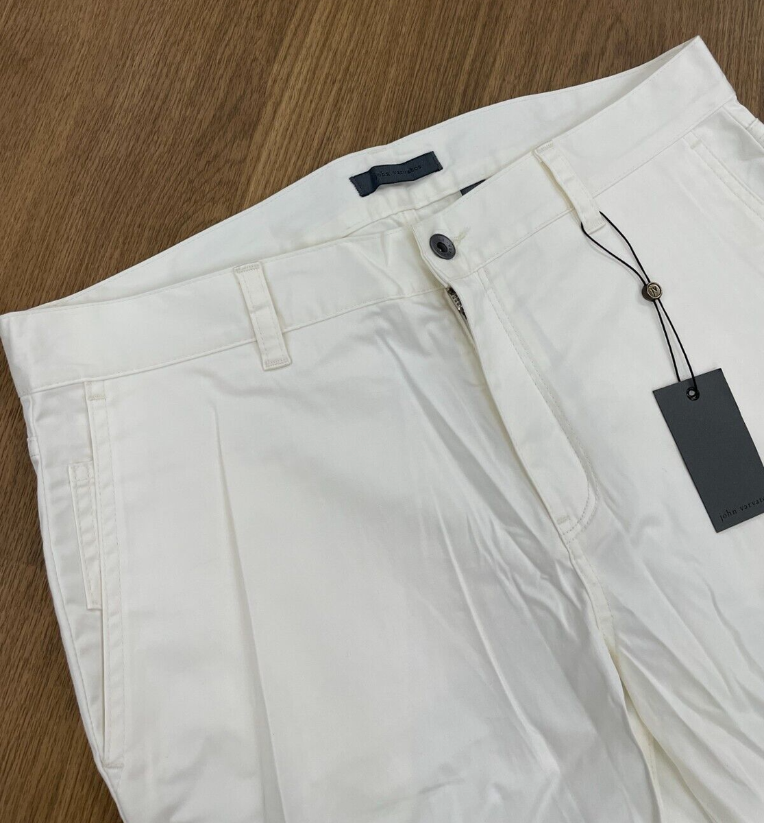 プラチナリキッド 2個セット NWT $498 John Varvatos Motor City Pants In White Satin Finish Size