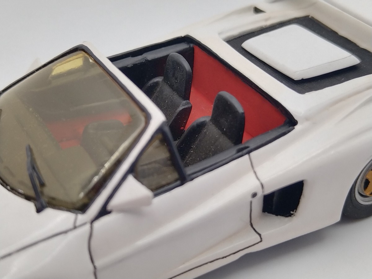Starter 1/43 Ferrari Testarossa 1985 Koenig Specials. Extremely 