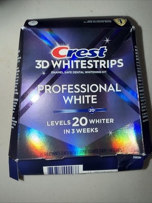 Crest 3D Whitestrips 20 Levels Whiter In 3 Weeks Professional White 40 Strips