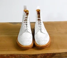 TRICKERS MEN'S S WHITE ANILINE ANTIQUE BROUGE BOOT (VARIOUS UK SIZES) NIB