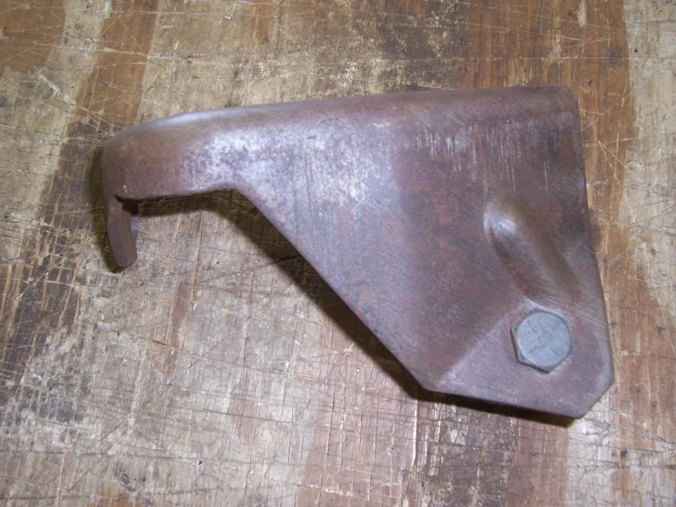 1951-1953 Cadillac Deville Series 62 parking brake linkage pivot bracket rat rod - Image 2 of 2