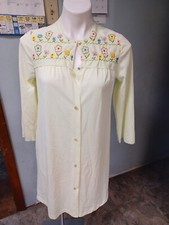Women's Sz S VTG Gossard Satin Embroidered Bath Robe 1 Pocket Yellow Floral