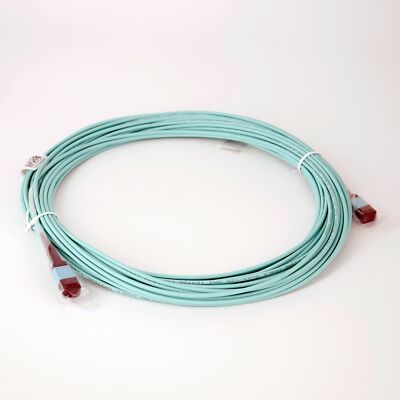 Glasfaser LWL Patchkabel 5m MTP(F) Elite-MTP(F) Elite Stecker aqua 50/125 OM3 Du