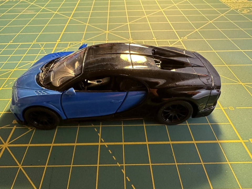 Die Cast Car approximately 1:34. Bugatti Chiron Super Sport. - Image 4 of 4