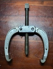 Vintage Craftsman 2 Jaw Puller 5-12 Capacity No. 46901 Vintage Craftsman 2 Jaw Puller 5-12 Capacity No. 46901
