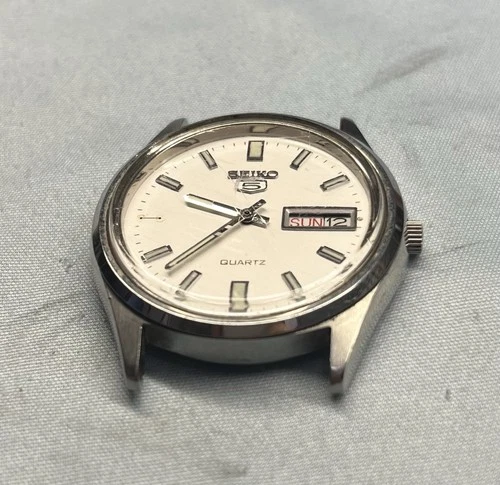 Vintage Seiko Quartz SQ 8C23-6010 White Dial 5 Logo Rare Watch Parts Not Running