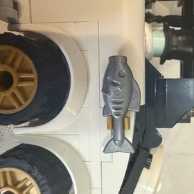 LEGO The Batman Movie - Penguin Arctic Roller  - Incomplete With Minifig Figure