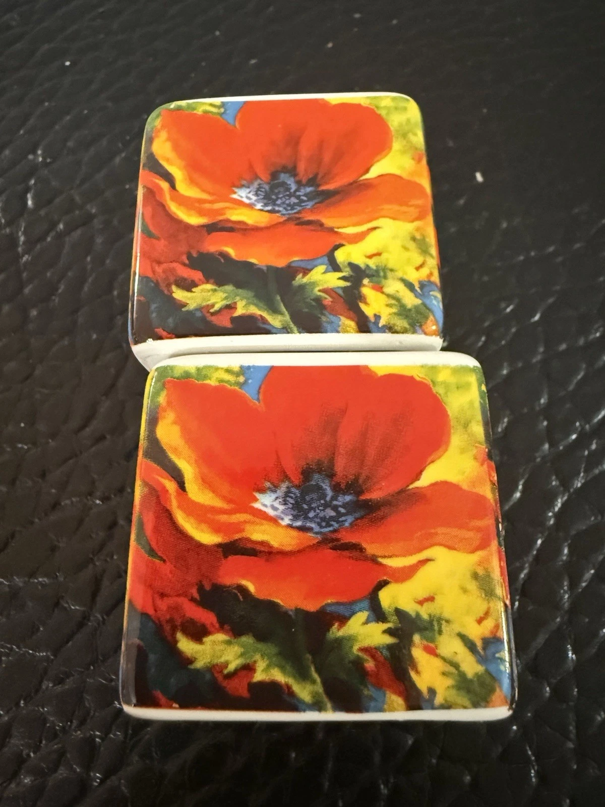 designs creative Heart Salt & Pepper Shakers - Thumbnail 3