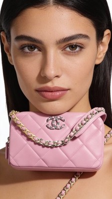 Gorgeous CHANEL Pink Lambskin Phone Case Crossbody Bag Fancy Logo