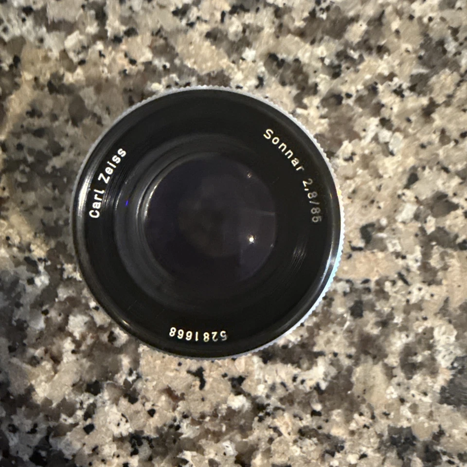 Carl Zeiss Sonnar 2.8/85mm f/2.8 85mm 6 Blades for Rollei QBM Made West Germany - Image 3 of 4