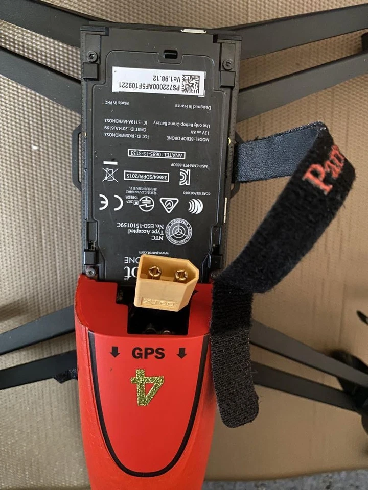 Parrot Drone Damaged For Parts Or Repair As Is No Returns - Image 4 of 4