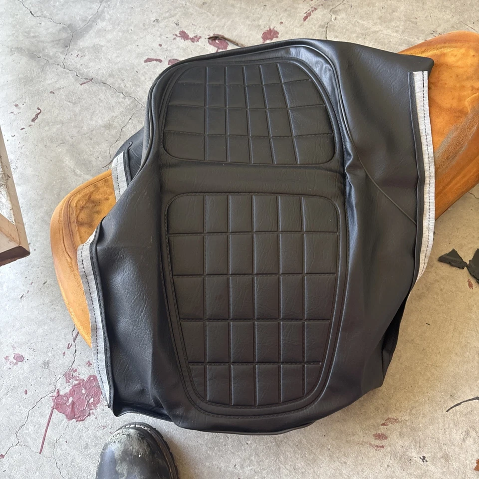 YAMAHA XS1100 XS1100F 1979 '79 *HEAT EMBOSSED* SEAT COVER  - Image 4 of 4