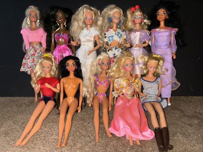 Lot of 11 Vintage 1966 Mattel Barbie Dolls Made in Malaysia With Clothes 