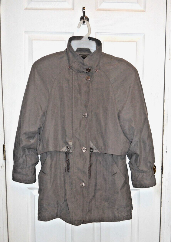 Forecaster Of Boston Coat Women’s Size XS Mauve Tan Long Sleeve Zips with Hood