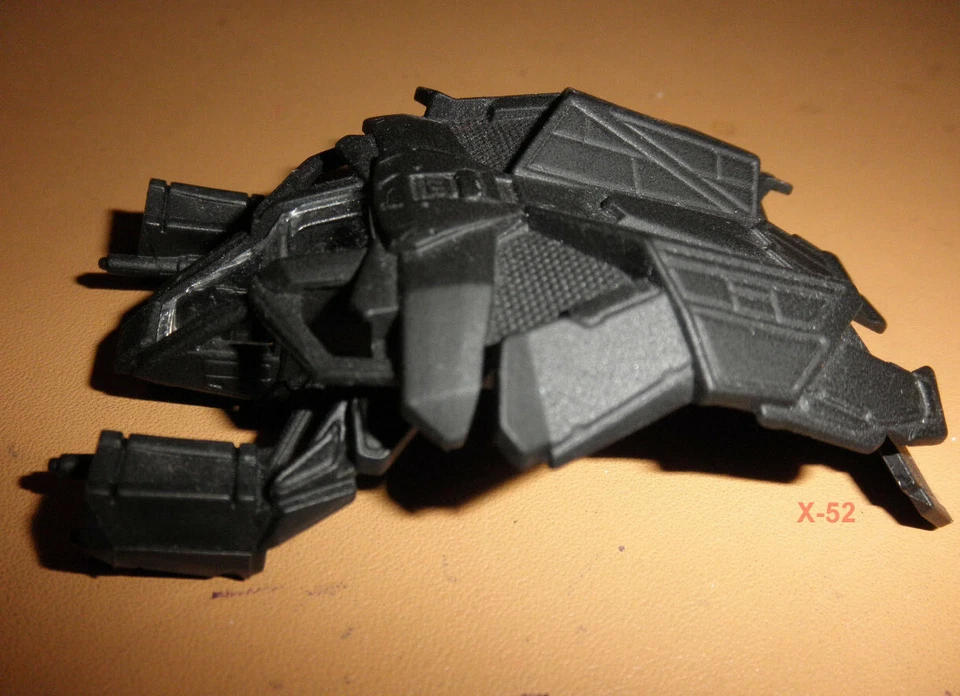 The BAT Matchbox Dark Knight Batman Ship movie vehicle MBX Sky Busters DCU toy - Image 4 of 4