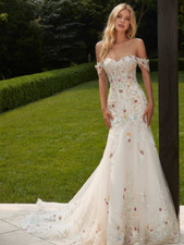 White Lace Appliques Mermaid Wedding Dresses Ball Gown Strapless Bridal Gowns