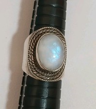 Vintage 925 Sterling Silver Cabochon Rainbow Moonstone Ring Size 7.5